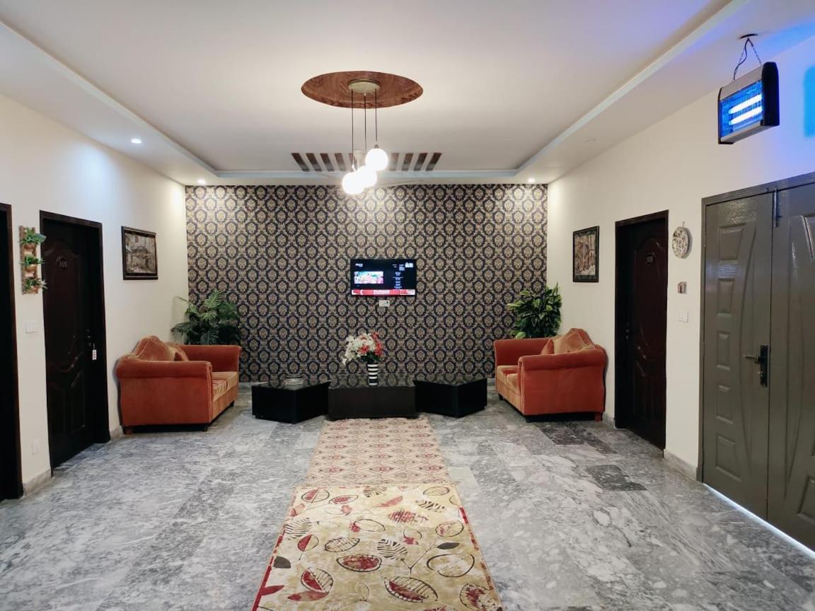 Family Hotel Lahore Exterior photo