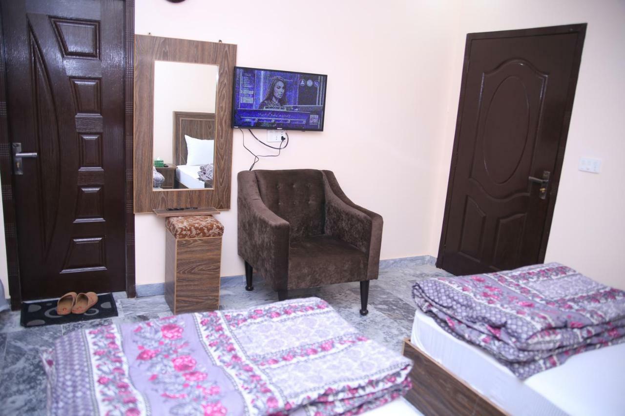 Family Hotel Lahore Exterior photo