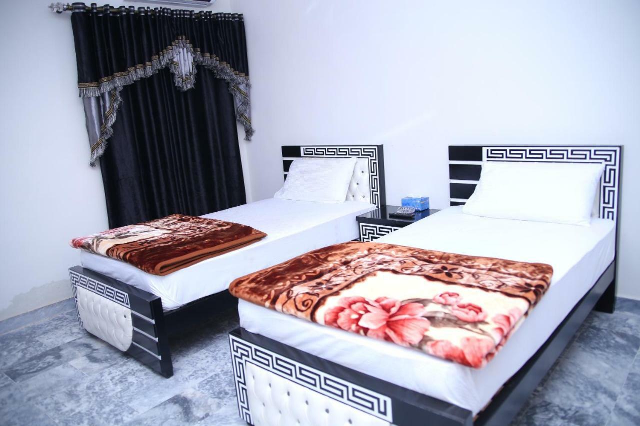 Family Hotel Lahore Exterior photo